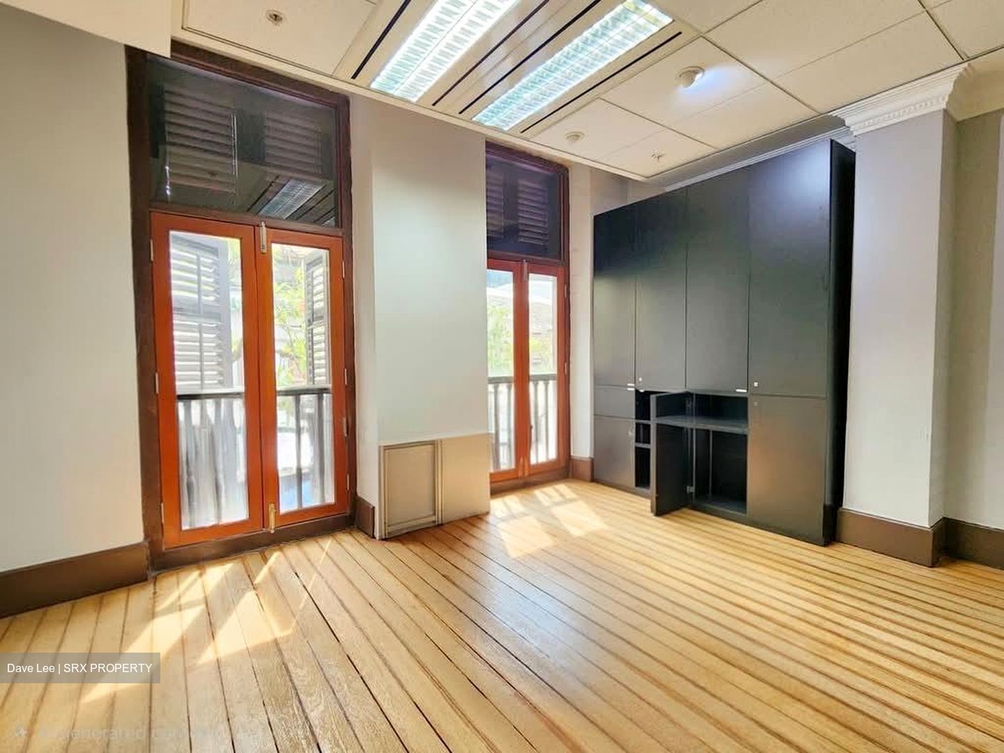 Capital Square (D1), Office #557086441